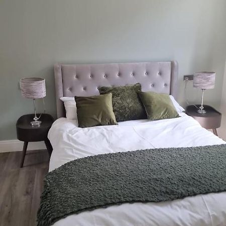 Jasmin Apartments - Luxury 1 & 2 Bedroom Units With Free Parking Bushey Ngoại thất bức ảnh