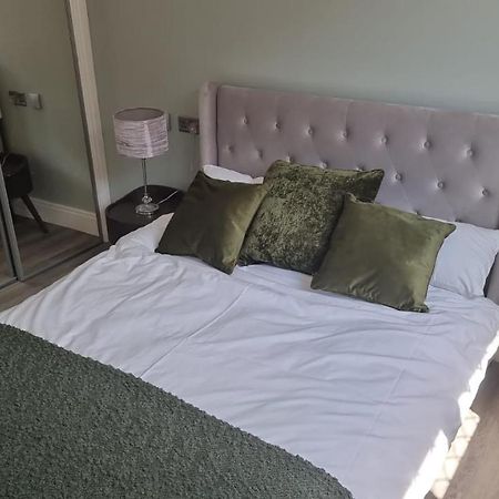 Jasmin Apartments - Luxury 1 & 2 Bedroom Units With Free Parking Bushey Ngoại thất bức ảnh