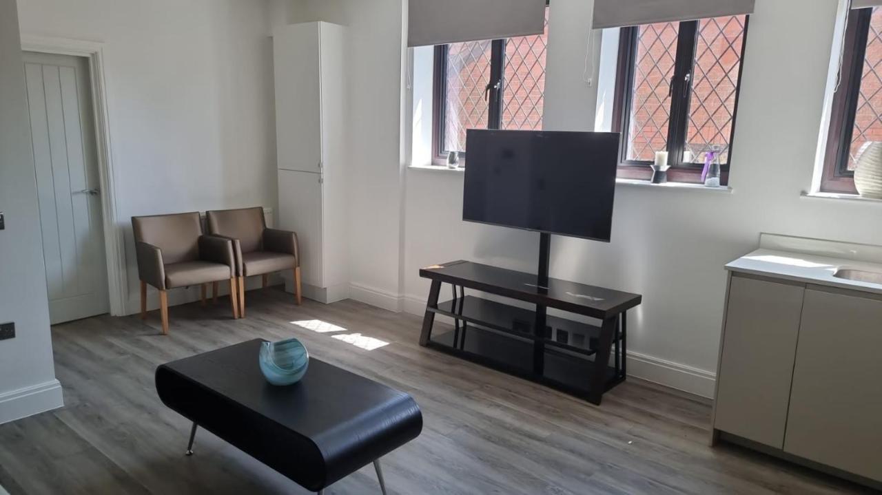 Jasmin Apartments - Luxury 1 & 2 Bedroom Units With Free Parking Bushey Ngoại thất bức ảnh